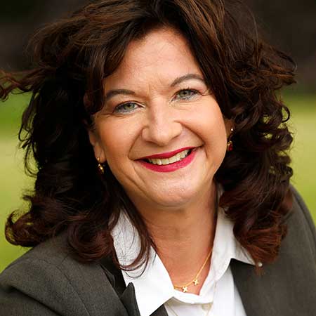 Dr. Danielle Braun