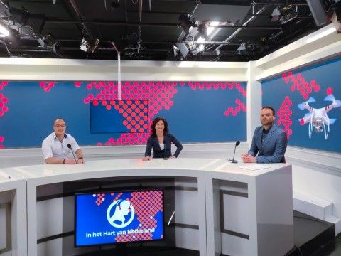 Danielle Braun aan tafel bij In het hart van Nederland Sbs 6 over economische gevolgen corona crises