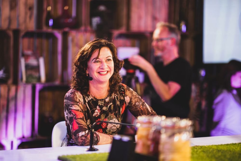 Verbazing en verwondering - Interview Danielle Braun in de Zij aan Zij over homo-emancipatie juli 2023